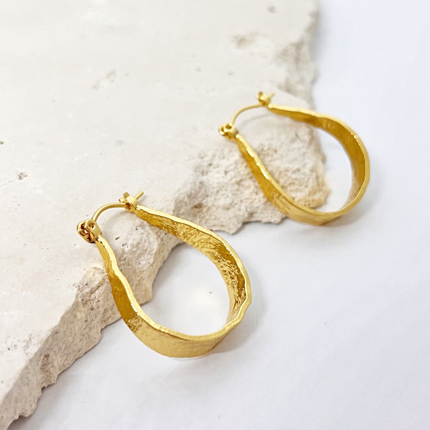 424 | FRANKIE EARRINGS | GOLD