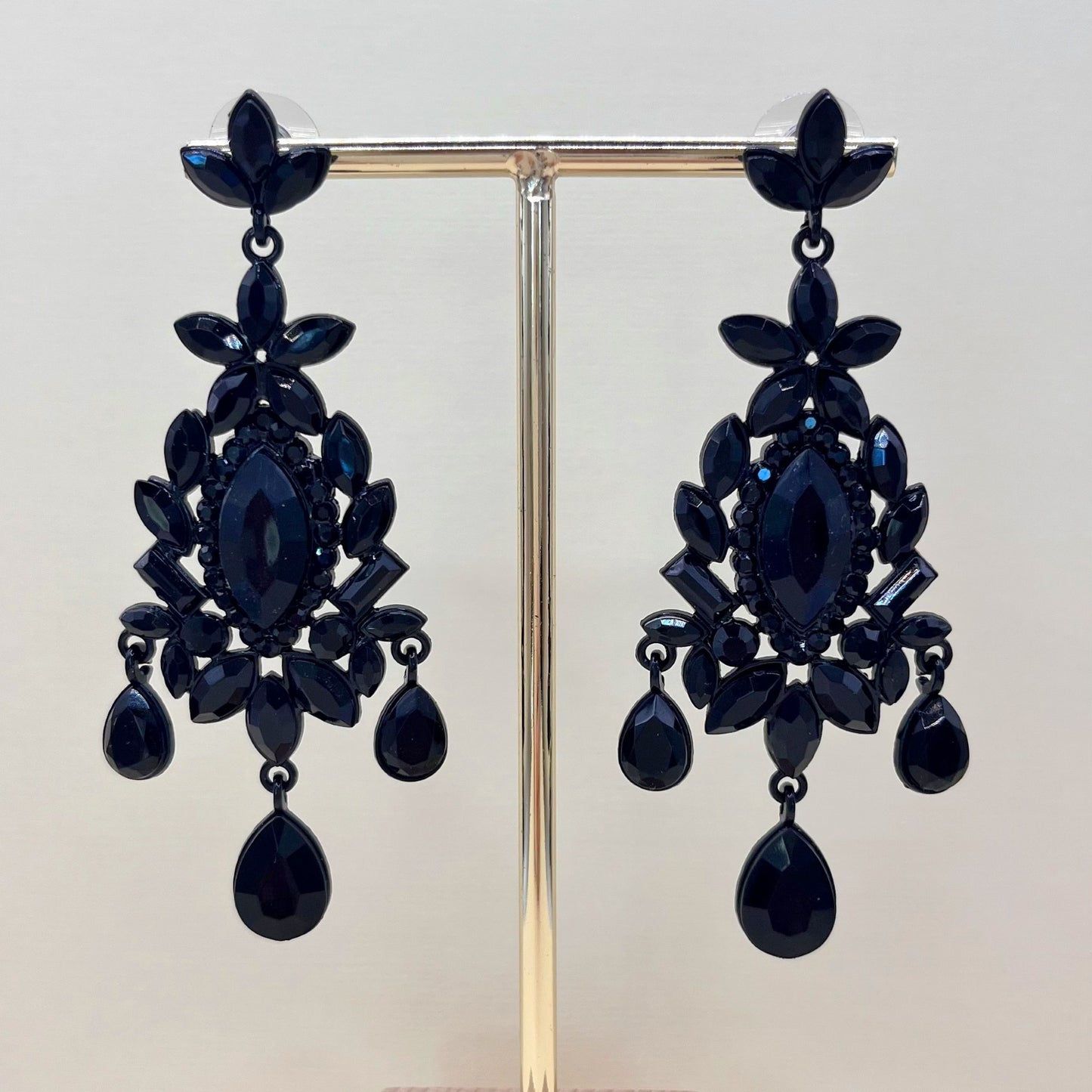673 | AGNES EARRINGS | BLACK