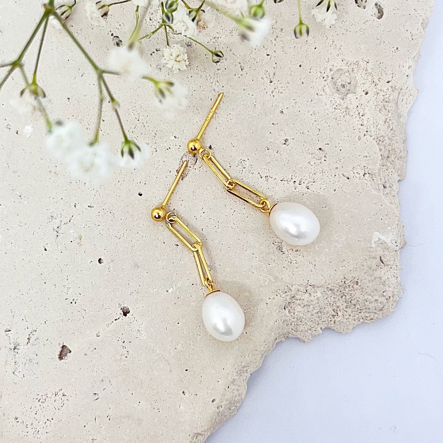 473 | ANDIE FRESHWATER PEARL EARRINGS | GOLD