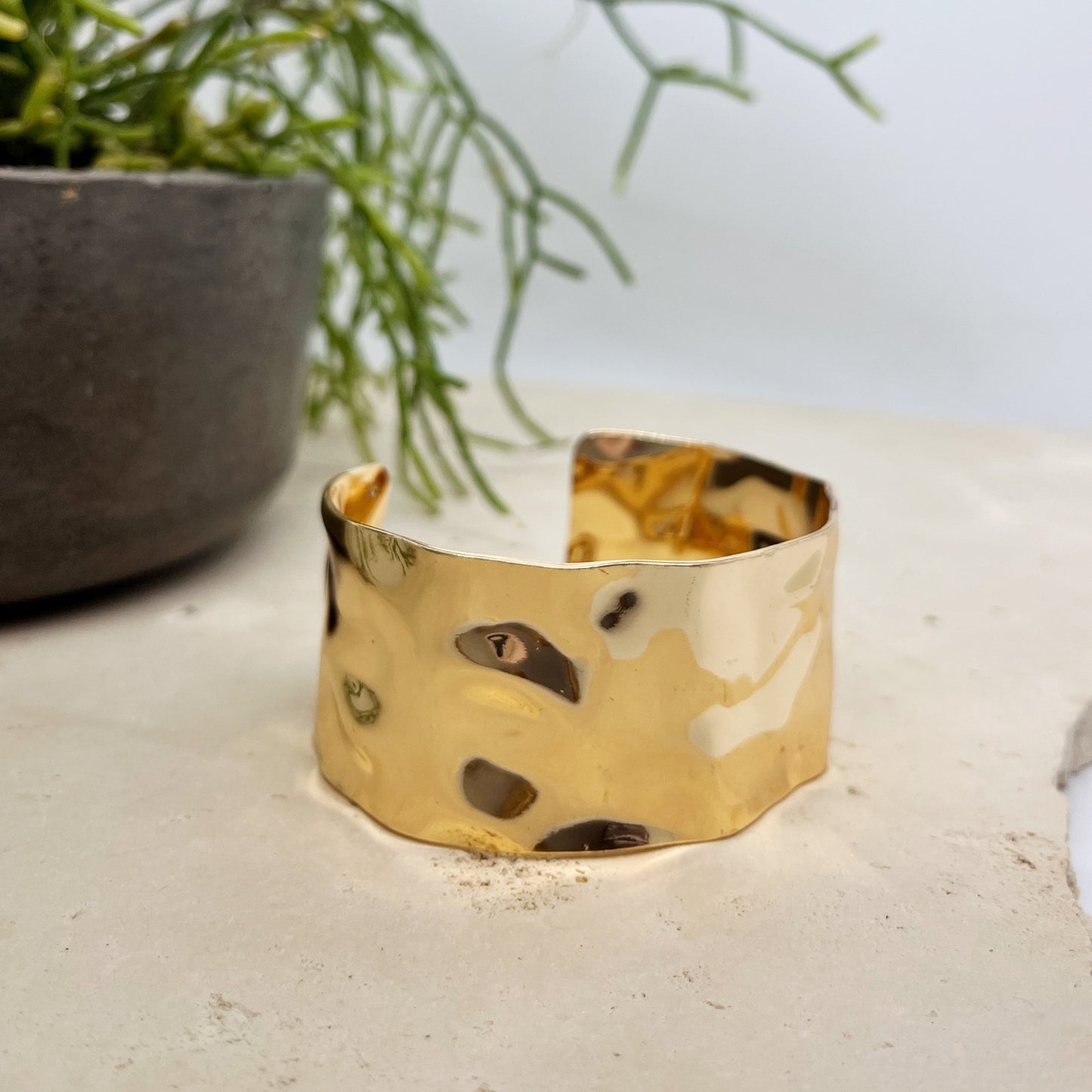 574 | BERIS CUFF | GOLD