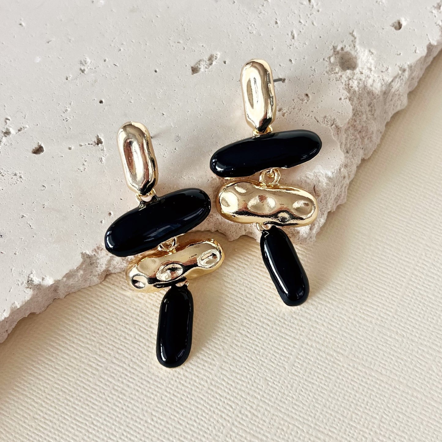 786 | ISADORA EARRINGS | BLACK