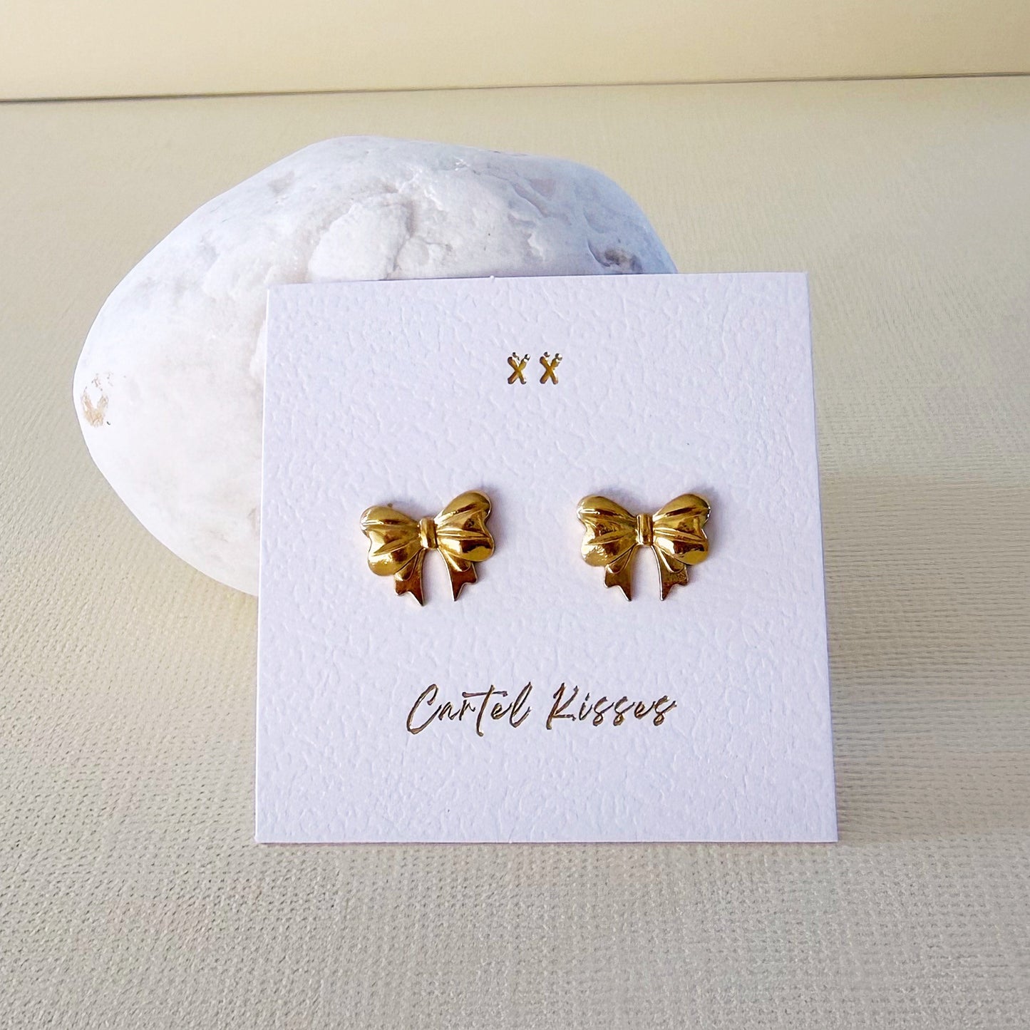 841 | BONNIE BOW EARRINGS | CARTEL KISSES