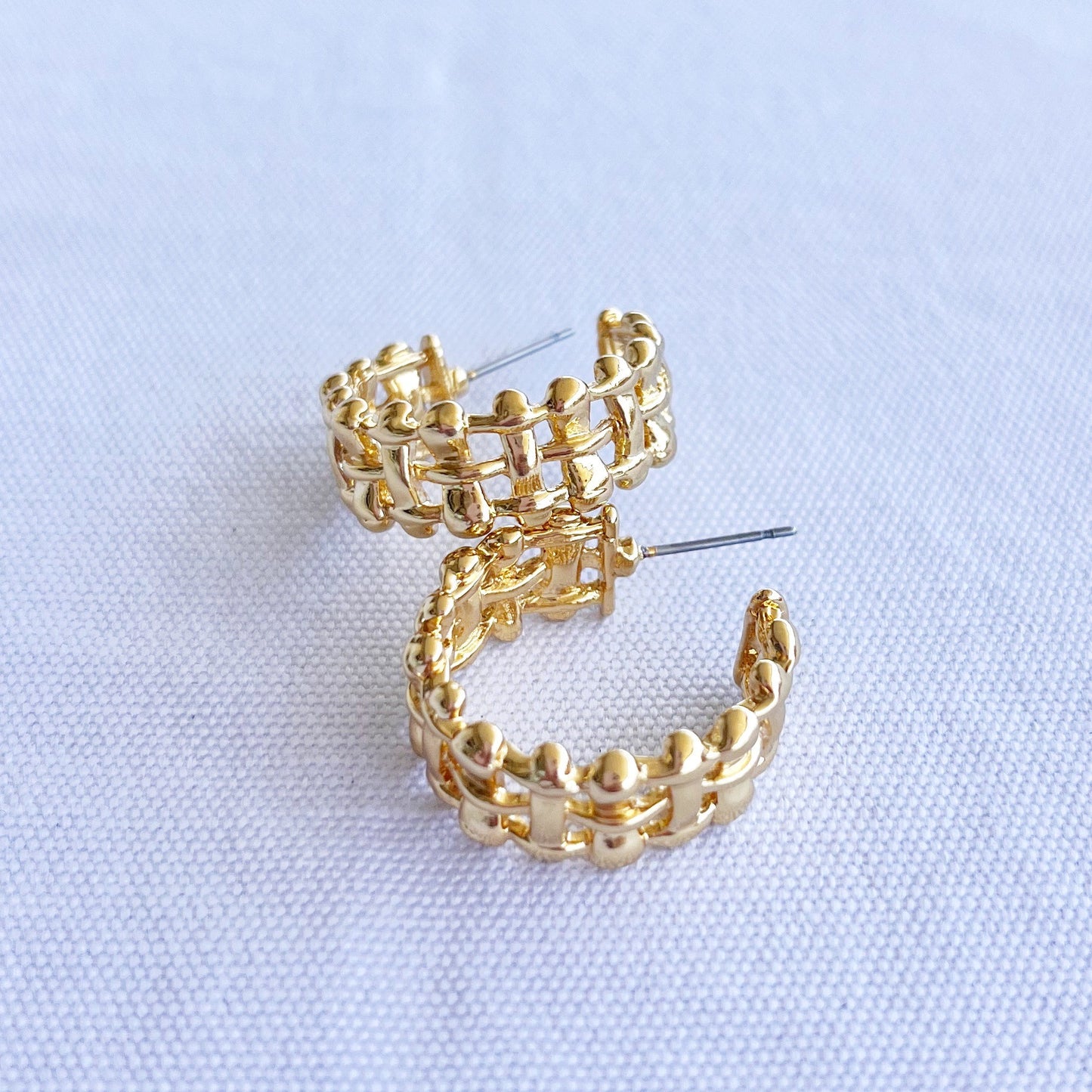 572 | CATALINA HOOP EARRINGS | GOLD