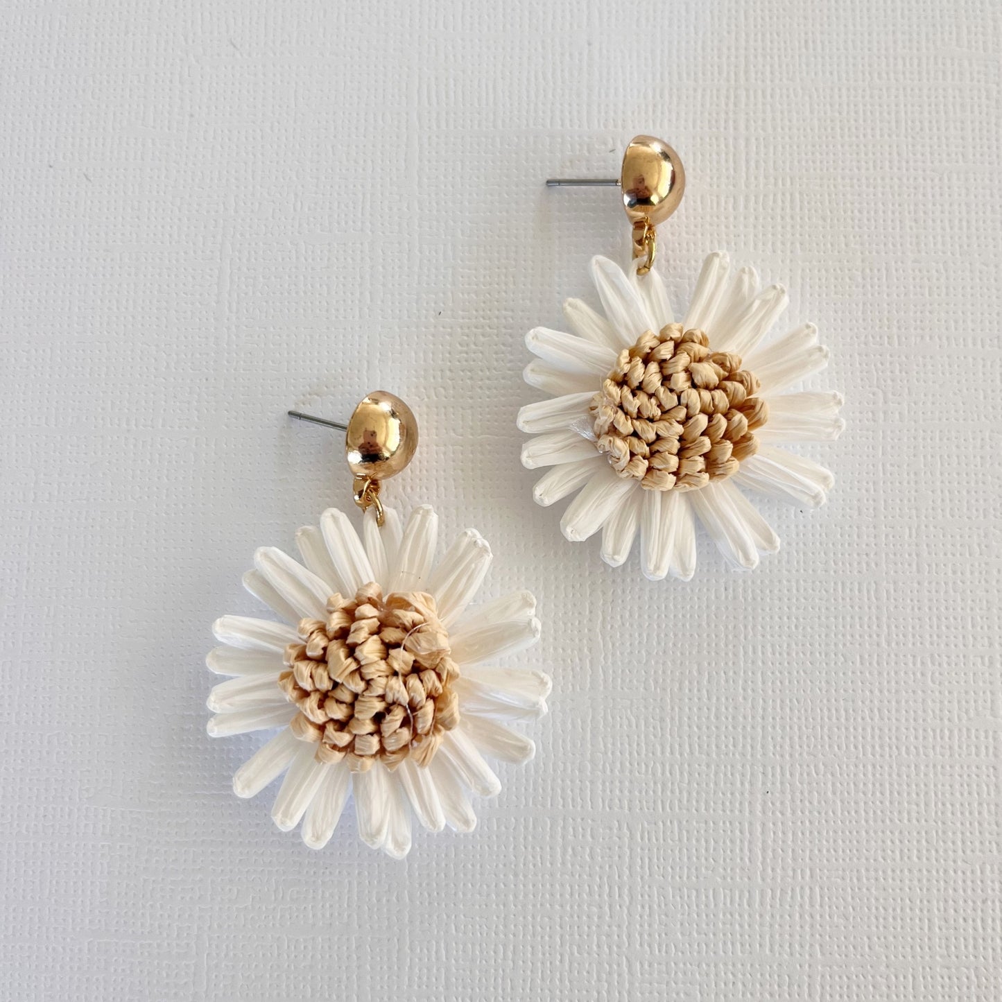 577 | DAFFODIL EARRINGS | WHITE