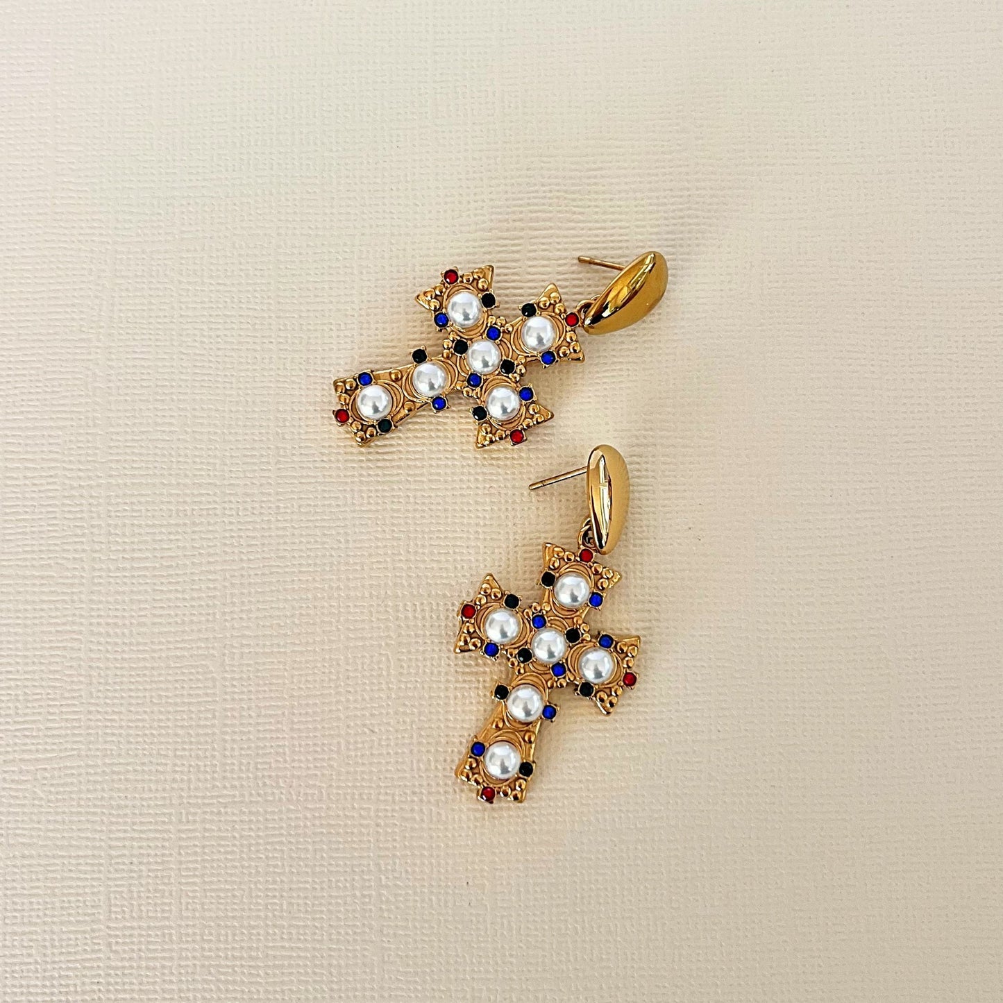 797 | FAITH EMBELLISHED CROSS EARRINGS | GOLD