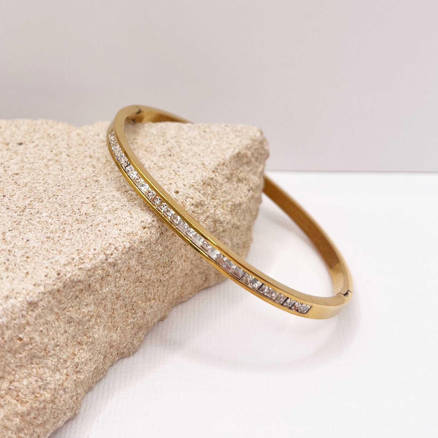 592 | IMPERIAL BANGLE | GOLD