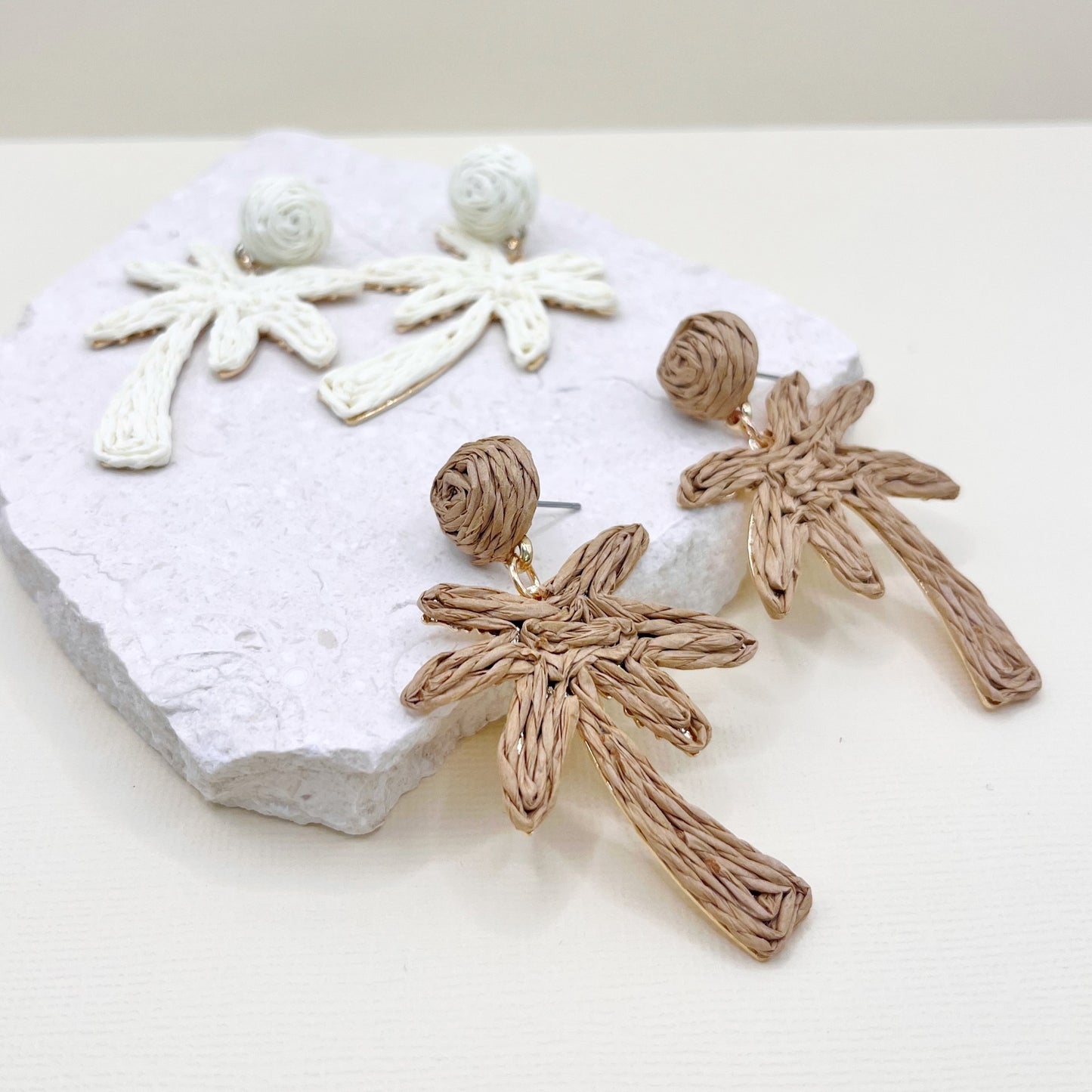 658 | ISLAND PALM EARRINGS | IVORY