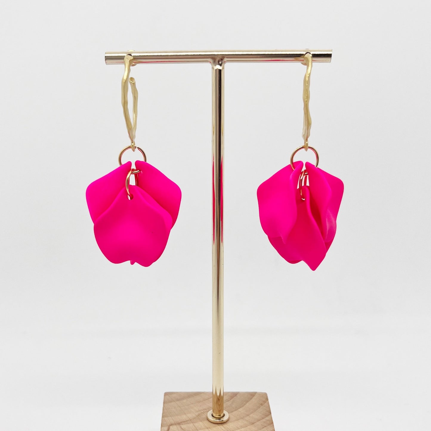 507 | LOUISA EARRINGS | HOT PINK