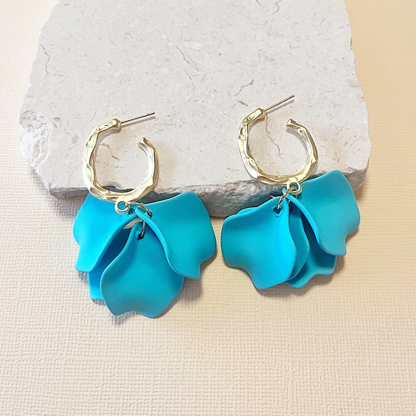 505 | LOUISA EARRINGS | LIGHT BLUE