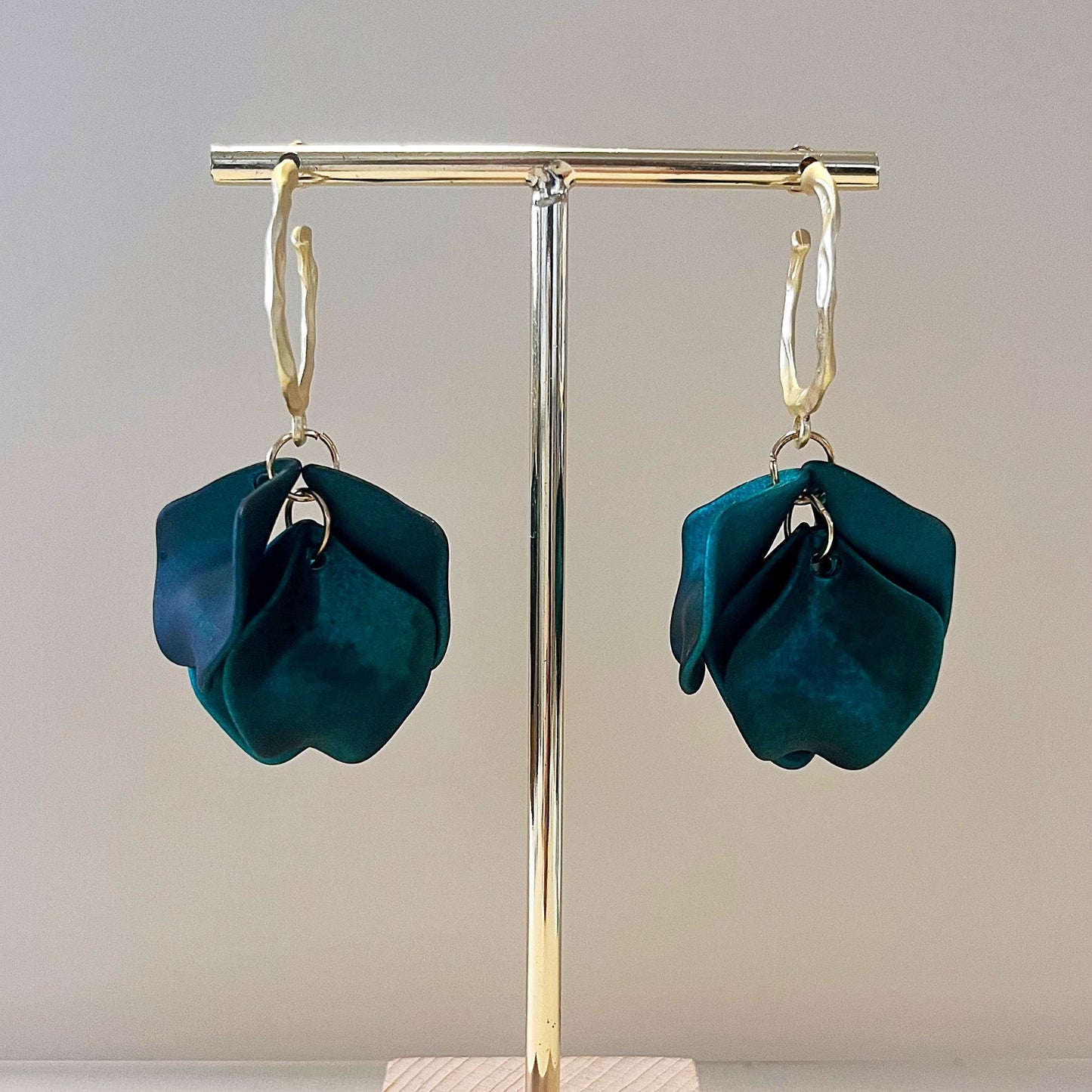 708 | LOUISA EARRINGS | PEACOCK GREEN