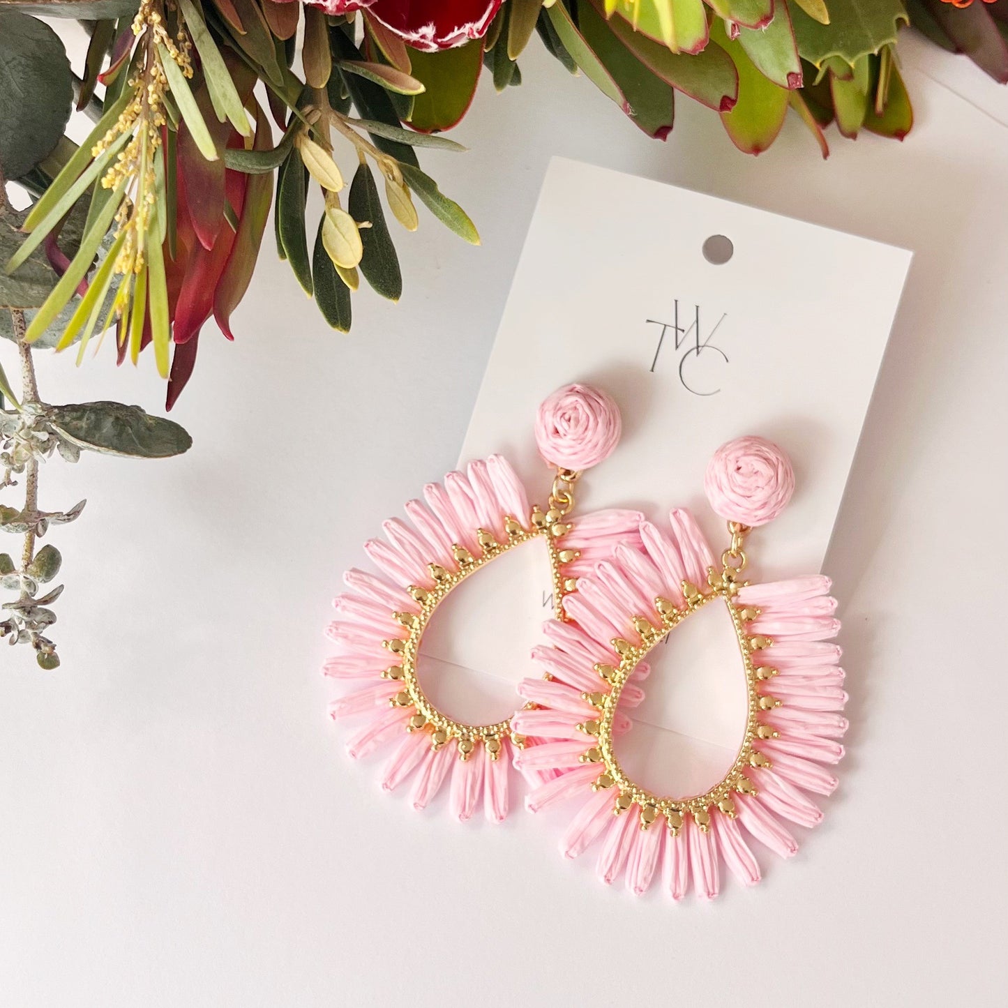 607 | SKYLA RAFFIA EARRINGS | SOFT PINK