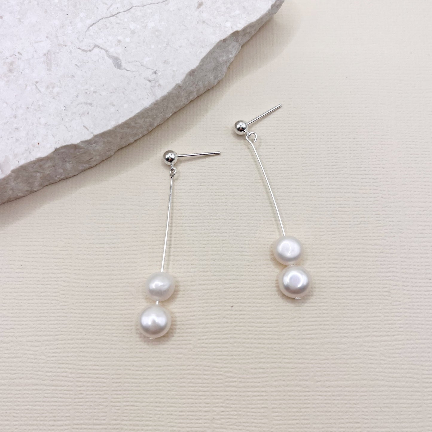 654 | TALULLA PEARL EARRINGS | SILVER