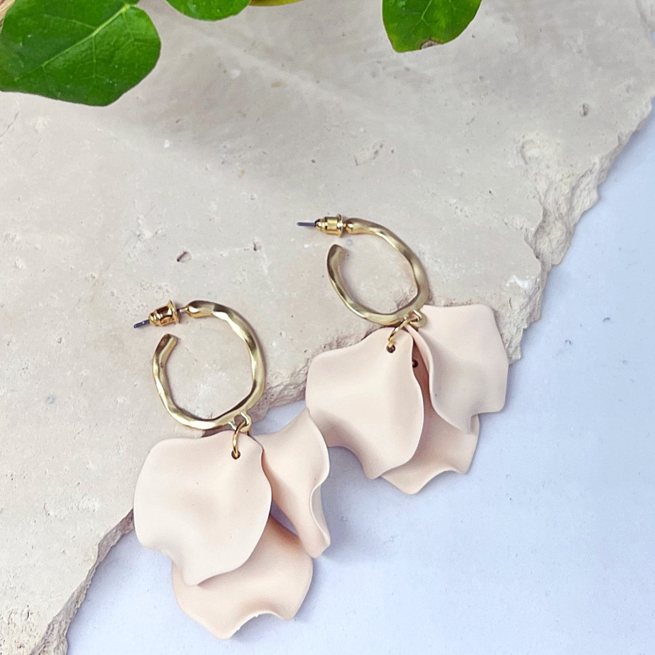 182 | LOUISA EARRINGS | CREAM BLUSH