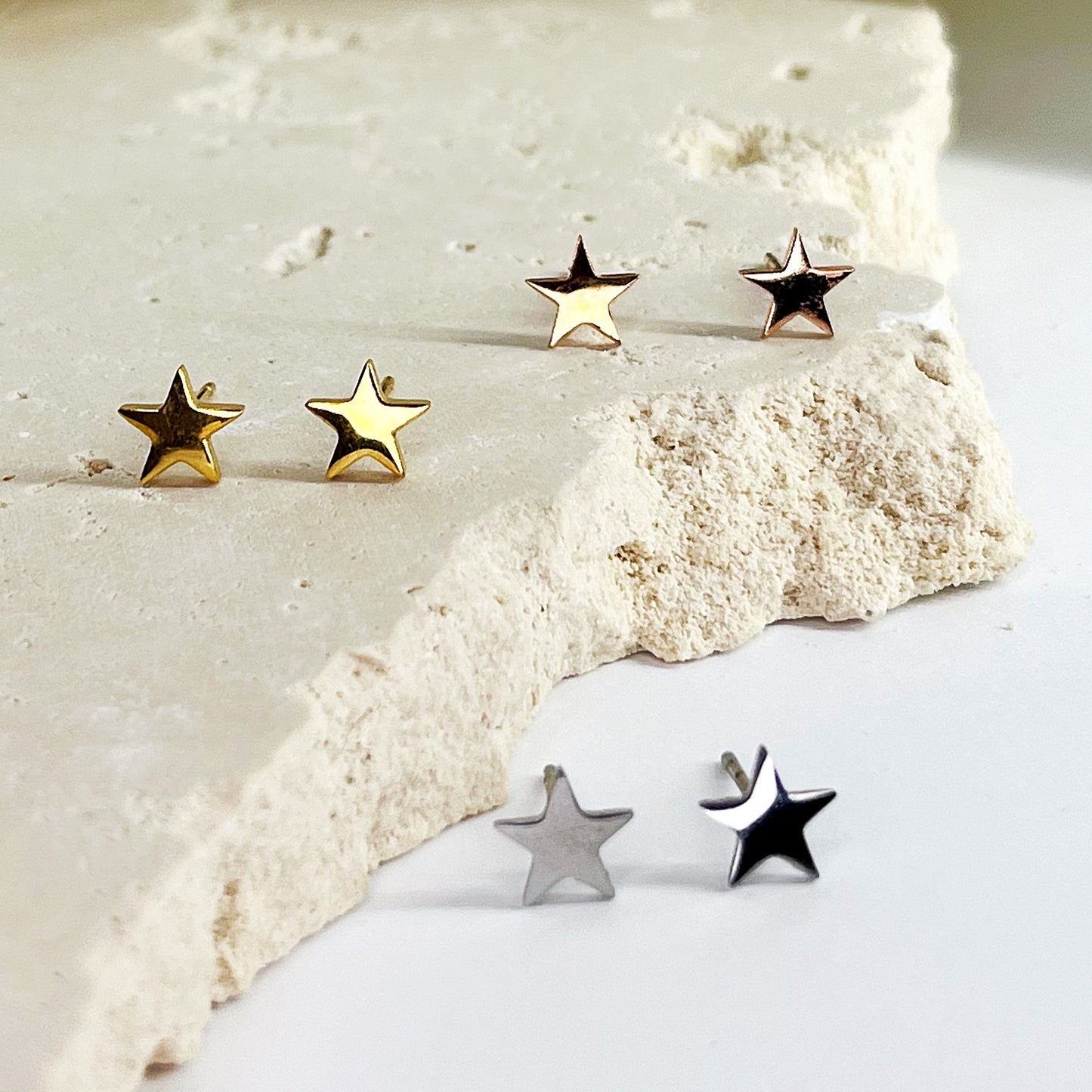 229 | STAR STUDS | CARTEL KISSES