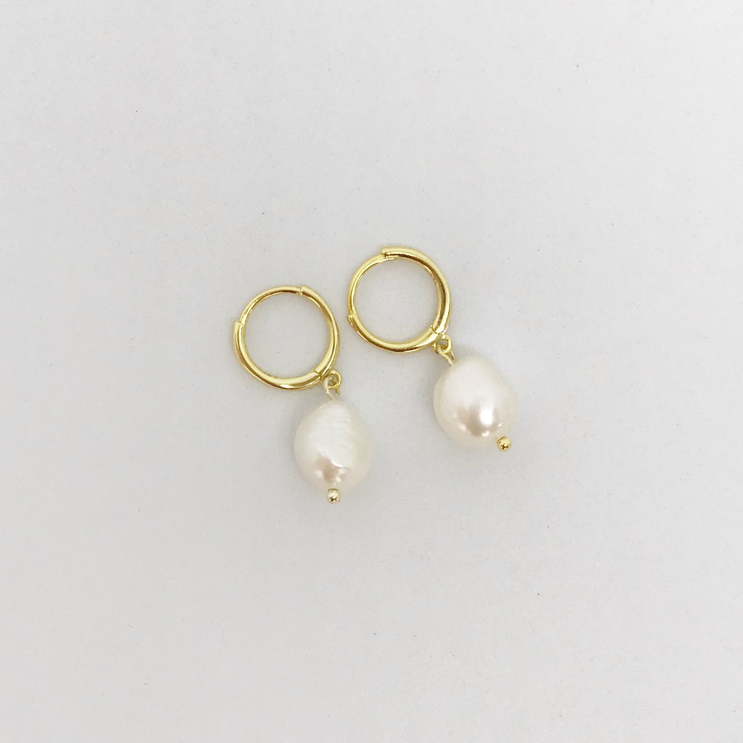 177 | JADE FRESHWATER PEARL HUGGIES | GOLD