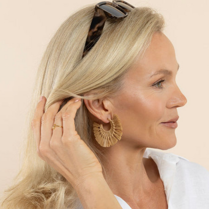 544 | AVA RAFFIA EARRINGS | NATURAL