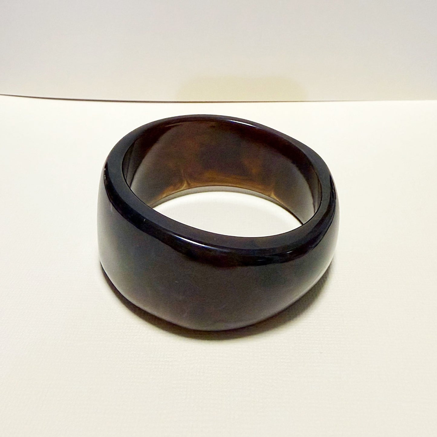 781 | HAYES RESIN BANGLE | DARK CHOCOLATE