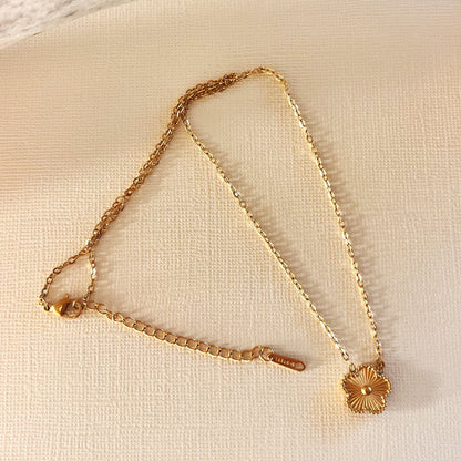 750 | MAISON FLOWER NECKLACE | GOLD