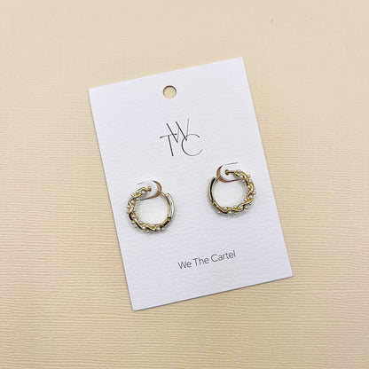 657 | MINNIE HOOP EARRINGS  | GOLD