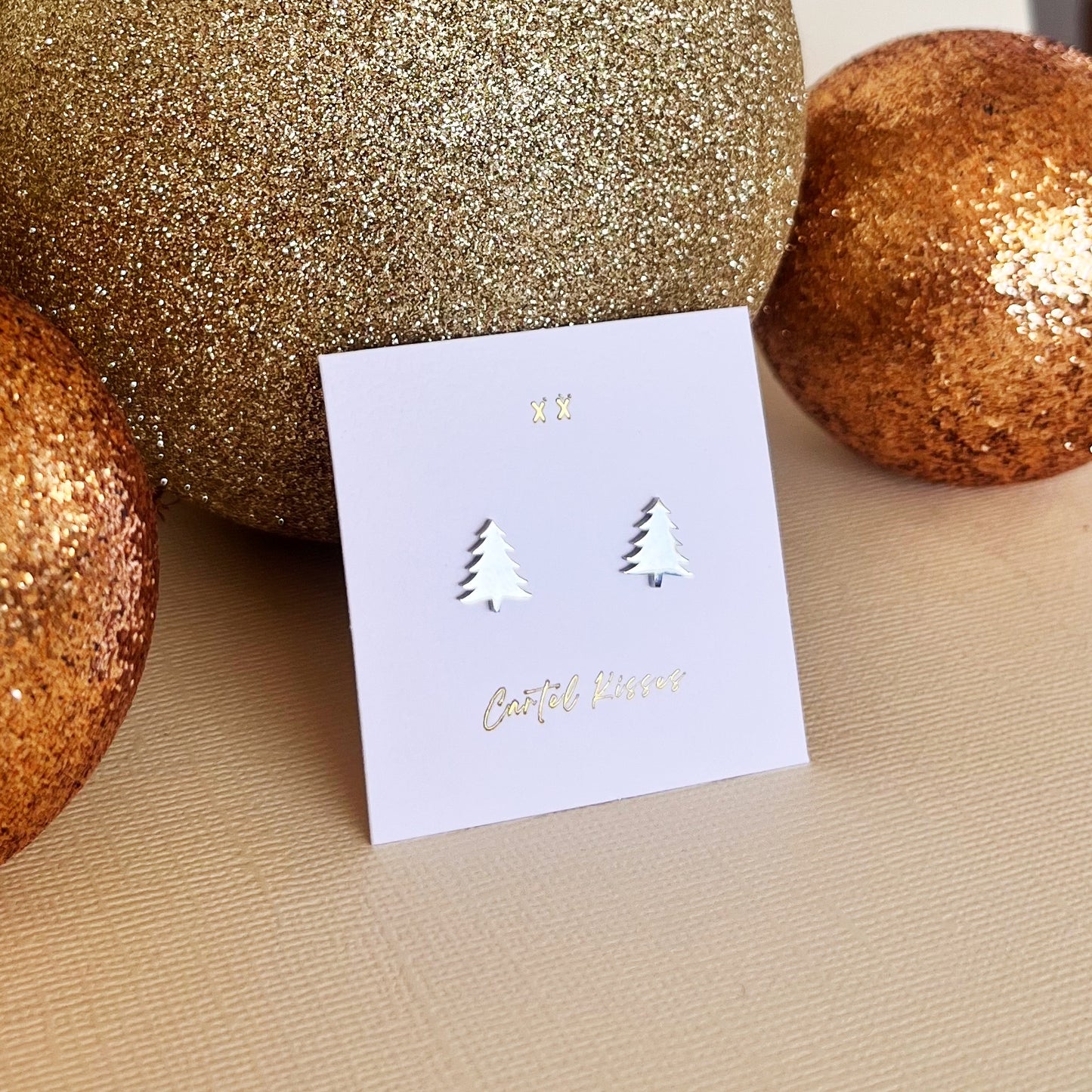 266 | CHRISTMAS | CARTEL KISSES