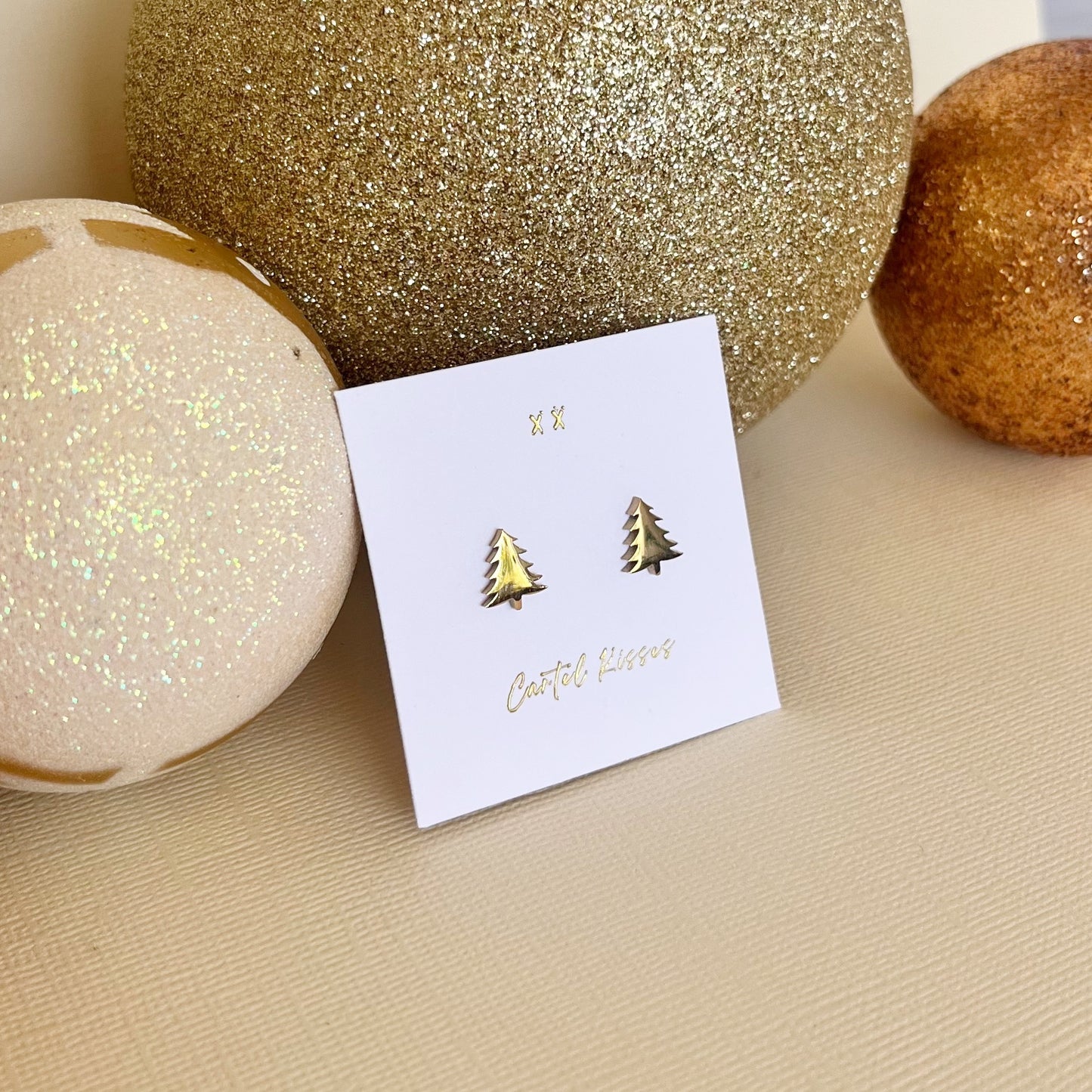 266 | CHRISTMAS | CARTEL KISSES