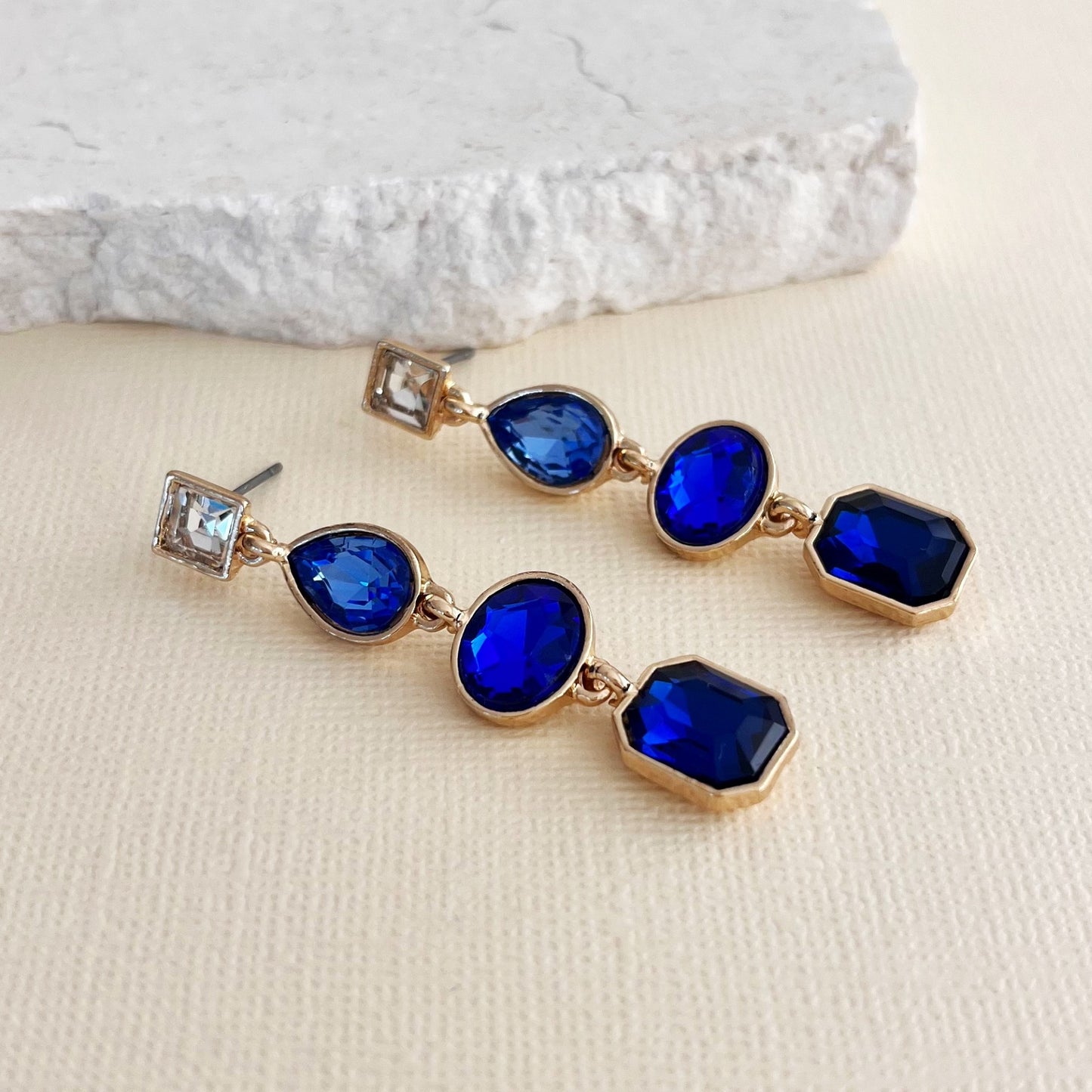 696 |  ABIGAIL EARRINGS | SAPPHIRE BLUE