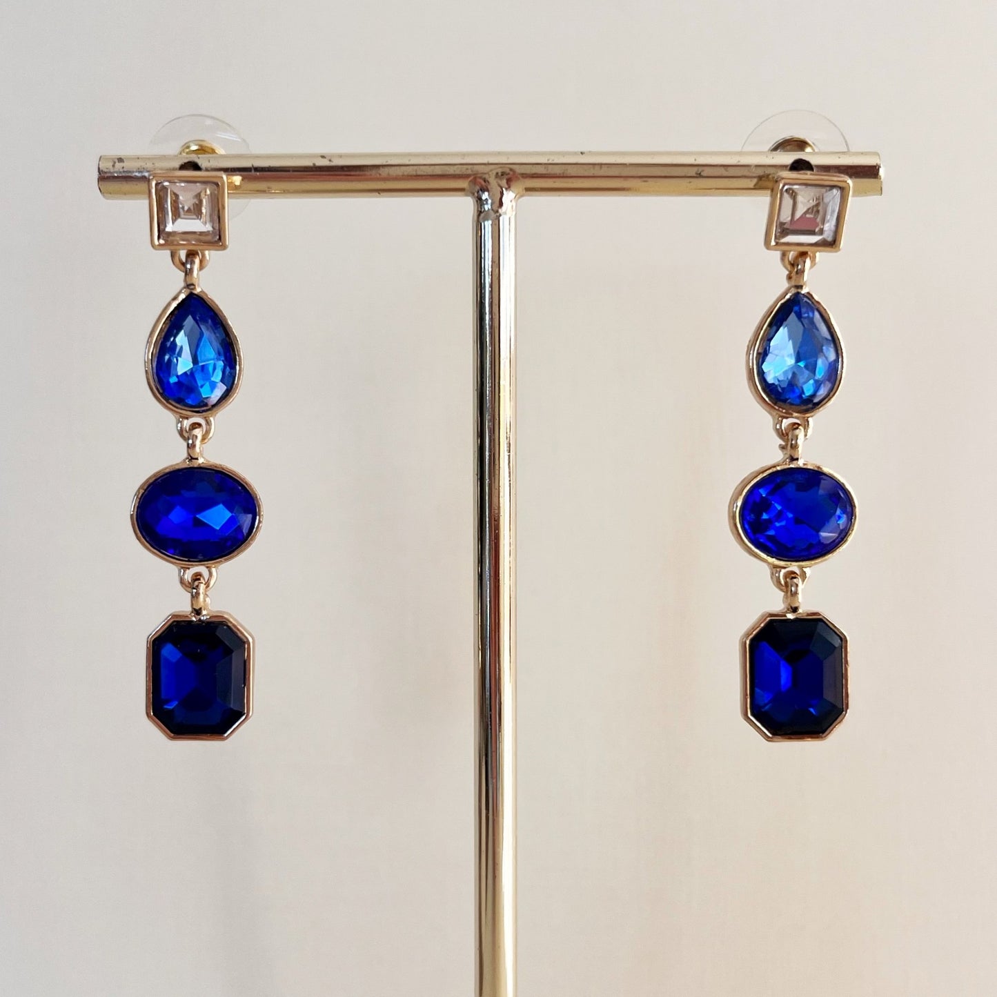 696 |  ABIGAIL EARRINGS | SAPPHIRE BLUE