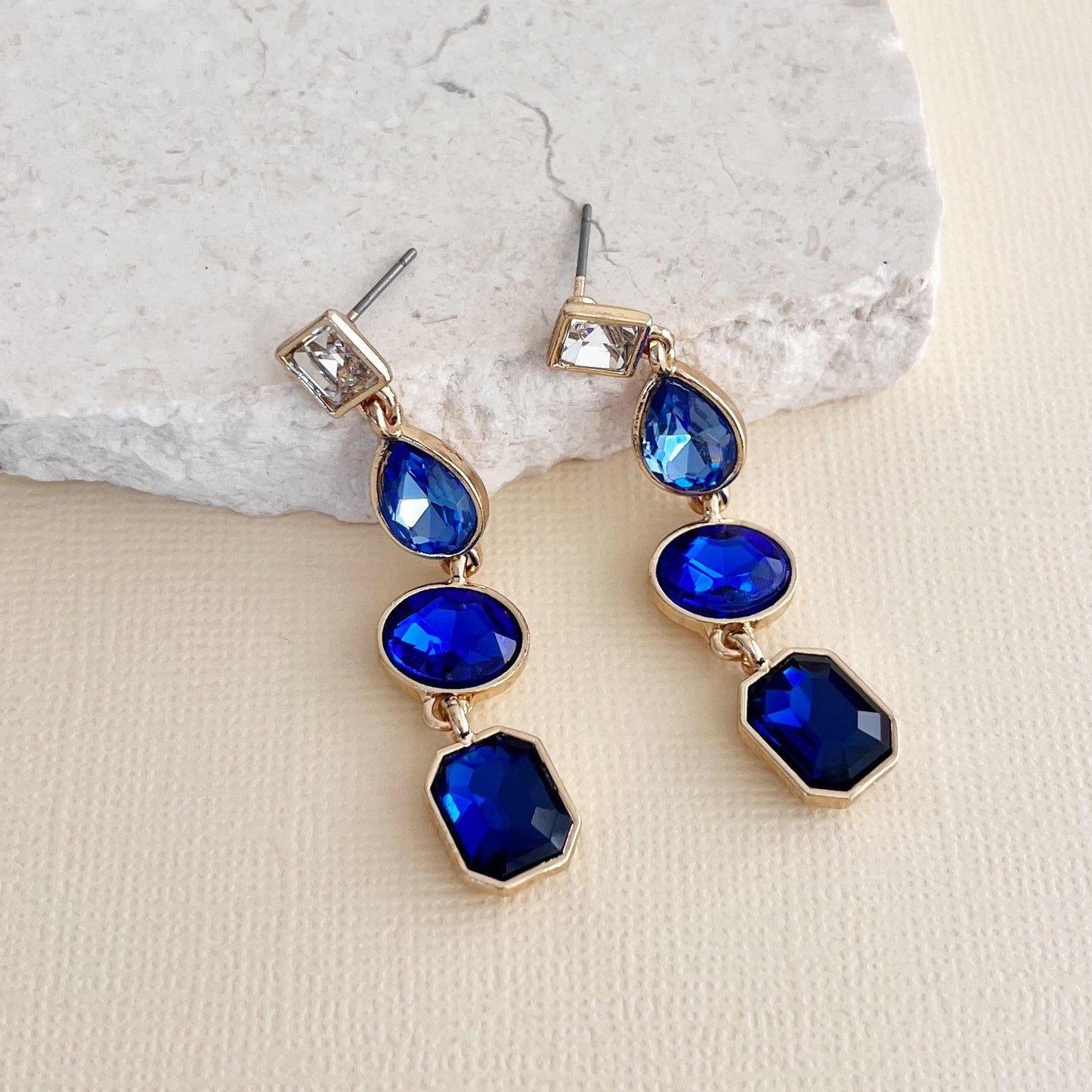 696 |  ABIGAIL EARRINGS | SAPPHIRE BLUE