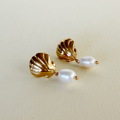 877 |  AURELIA PEARL EARRINGS | GOLD