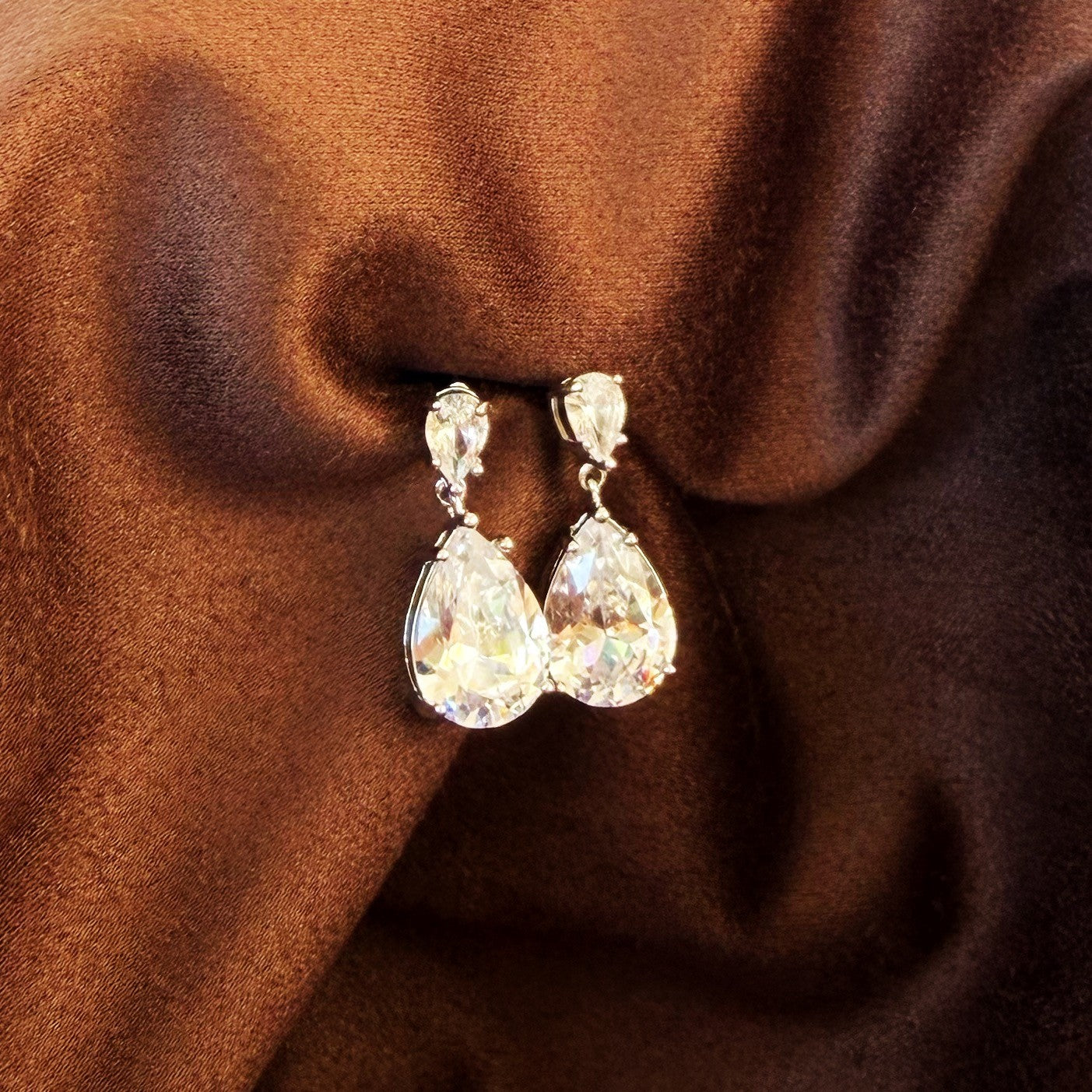 863 |  Bella Pear Drop Earrings | Silver