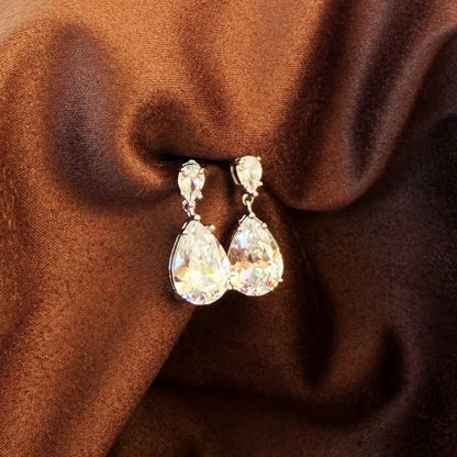 863 |  Bella Pear Drop Earrings | Silver