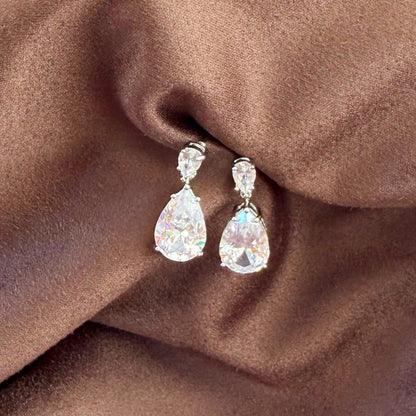 863 |  Bella Pear Drop Earrings | Silver