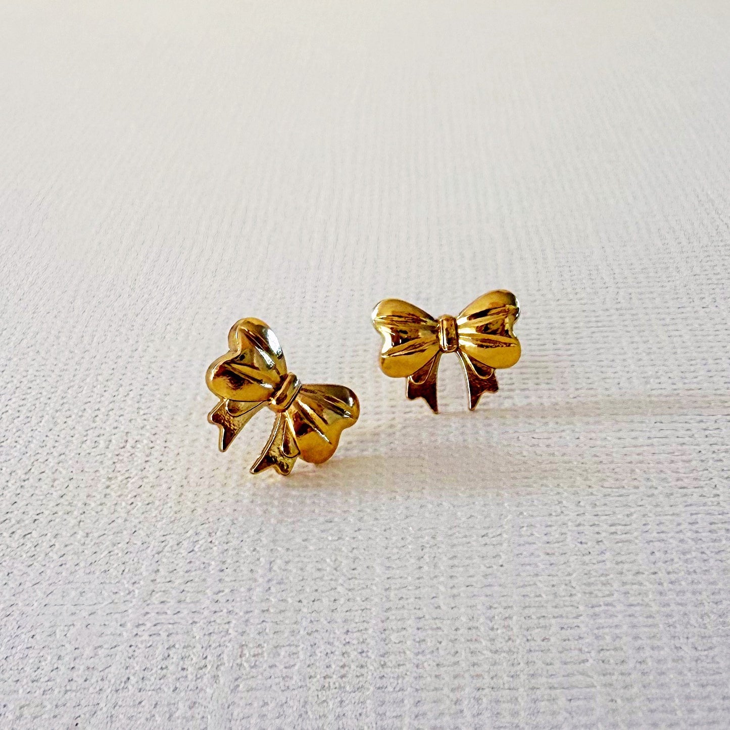 841 | BONNIE BOW EARRINGS | CARTEL KISSES