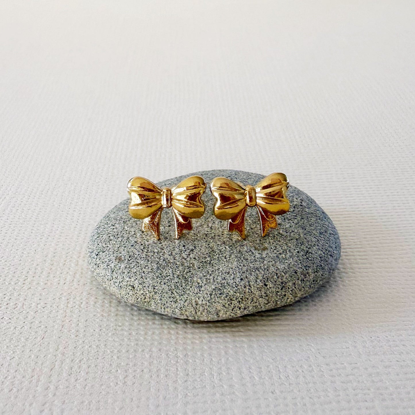 841 | BONNIE BOW EARRINGS | CARTEL KISSES