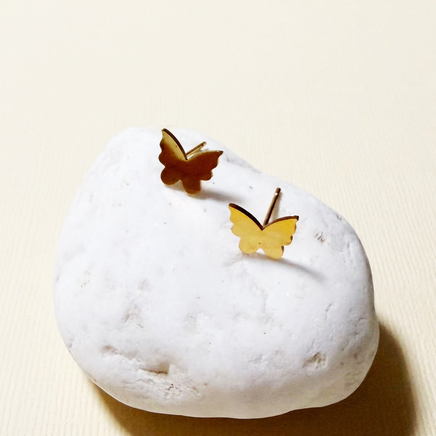279 | BUTTERFLY | CARTEL KISSES