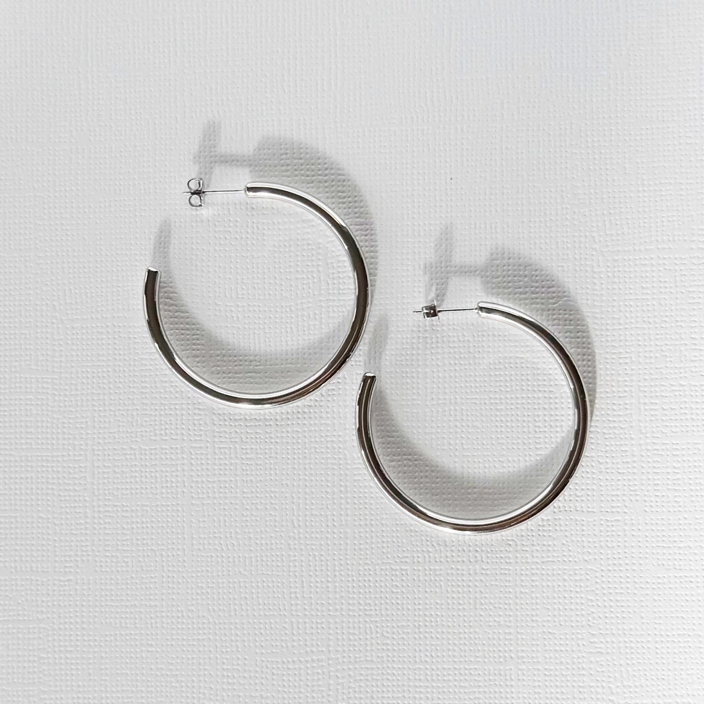 830 | CARTER HOOP EARRINGS  | 4cm SILVER