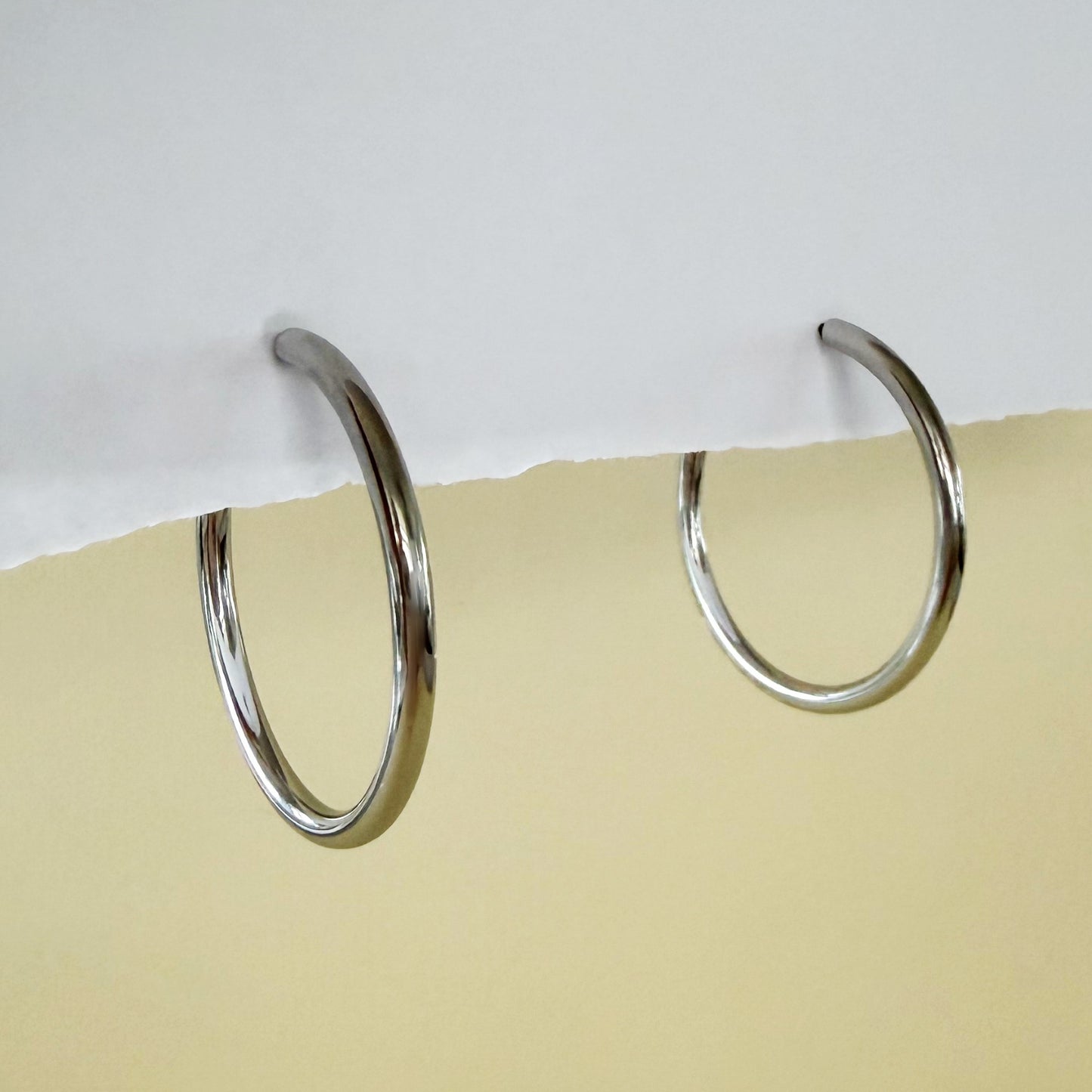 830 | CARTER HOOP EARRINGS  | 4cm SILVER