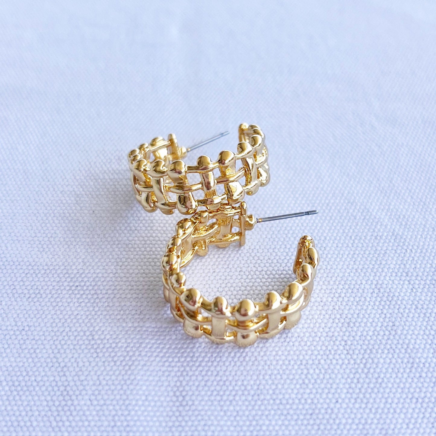 572 | CATALINA HOOP EARRINGS  | GOLD