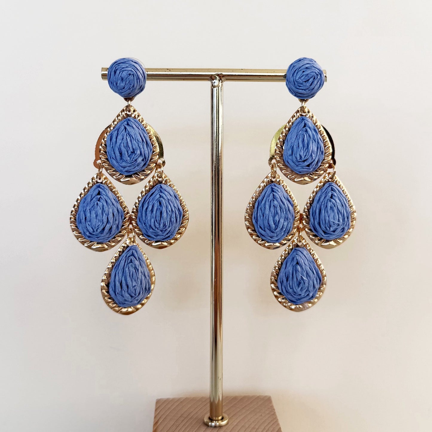 864 | CHELSEA EARRINGS | POWDER BLUE