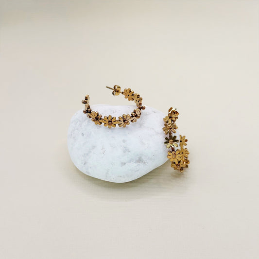 873 | DAISY HOOP EARRINGS  | GOLD