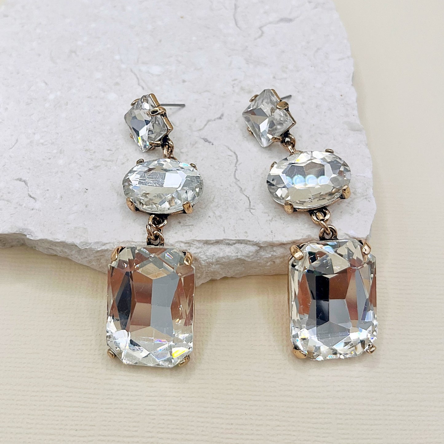 528 | ELIZABETH EARRINGS | DIAMOND WHITE