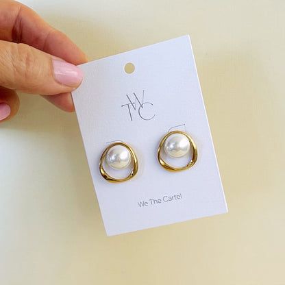 876 | ELSIE PEARL EARRINGS | GOLD