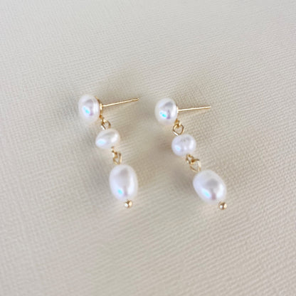 652 | EVIE FRESHWATER PEARL EARRINGS