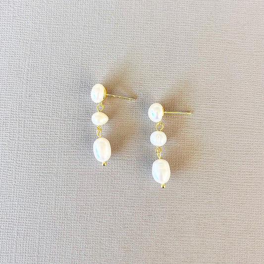 652 | EVIE FRESHWATER PEARL EARRINGS