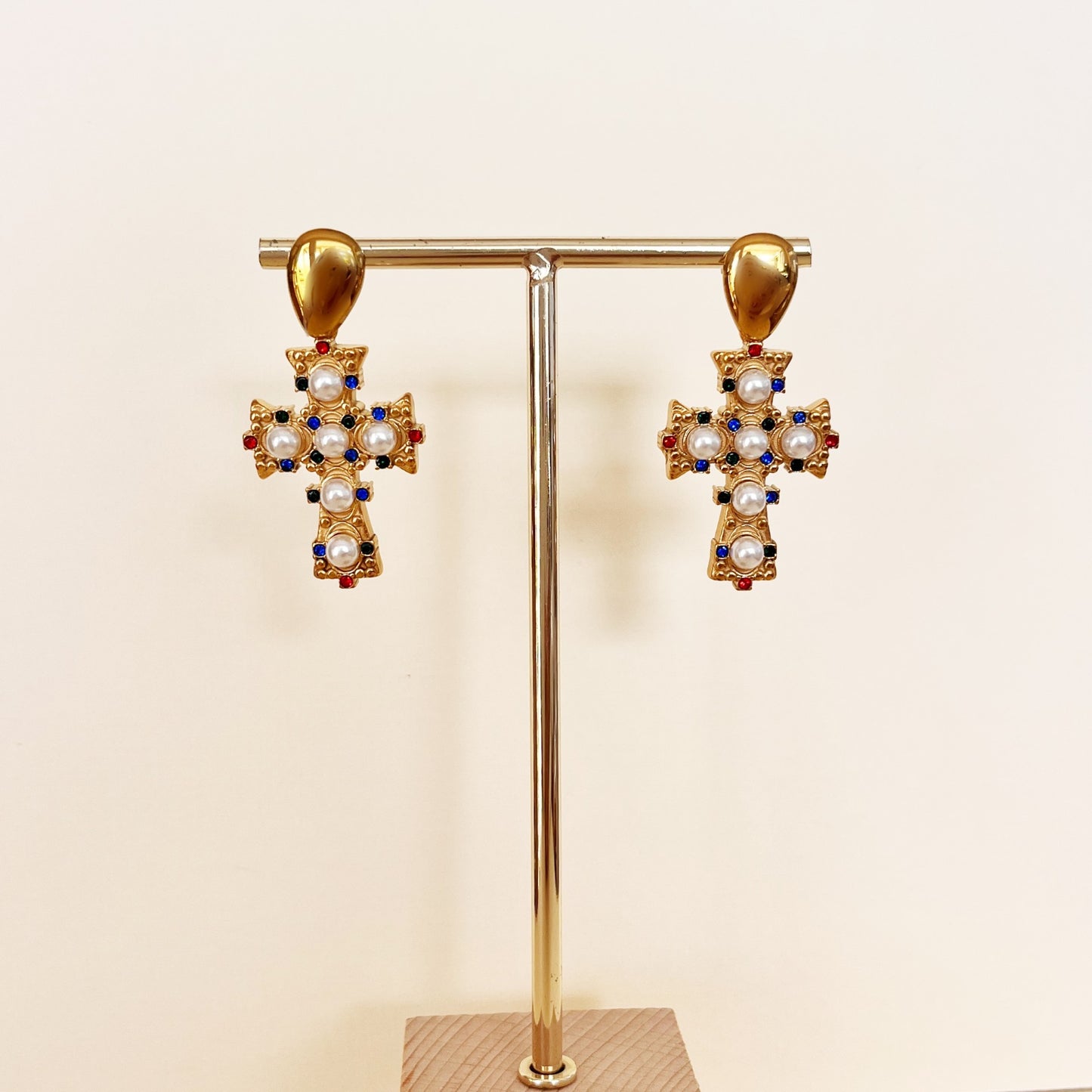 797 | FAITH EMBELLISHED CROSS EARRINGS | GOLD