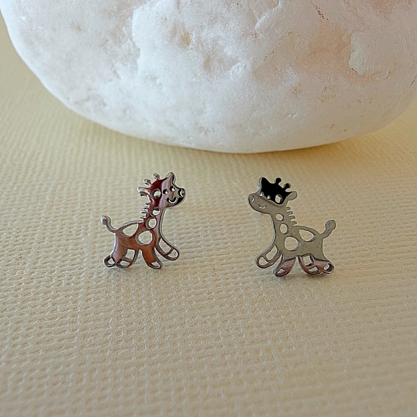 858 | GIRAFFE EARRINGS | CARTEL KISSES