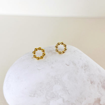426 | SWEET  CIRCLE STUDS | CARTEL KISSES