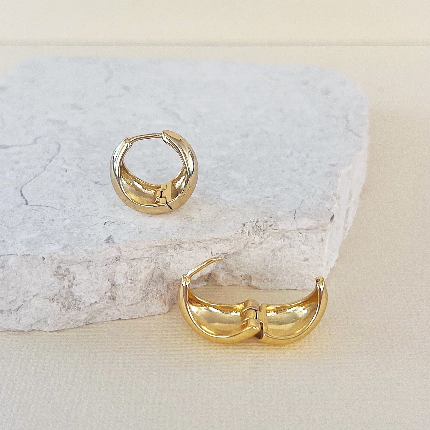 712 | YVETTE EARRINGS | GOLD