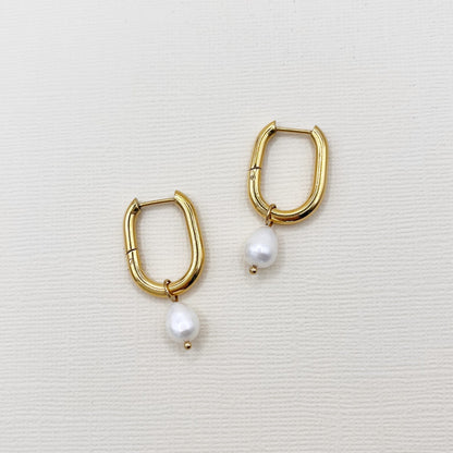 645 |  GRETCHEN PEARL EARRINGS | GOLD