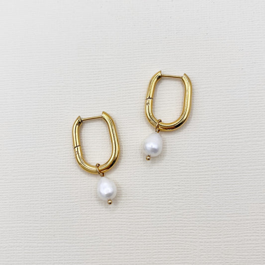 645 |  GRETCHEN PEARL EARRINGS | GOLD